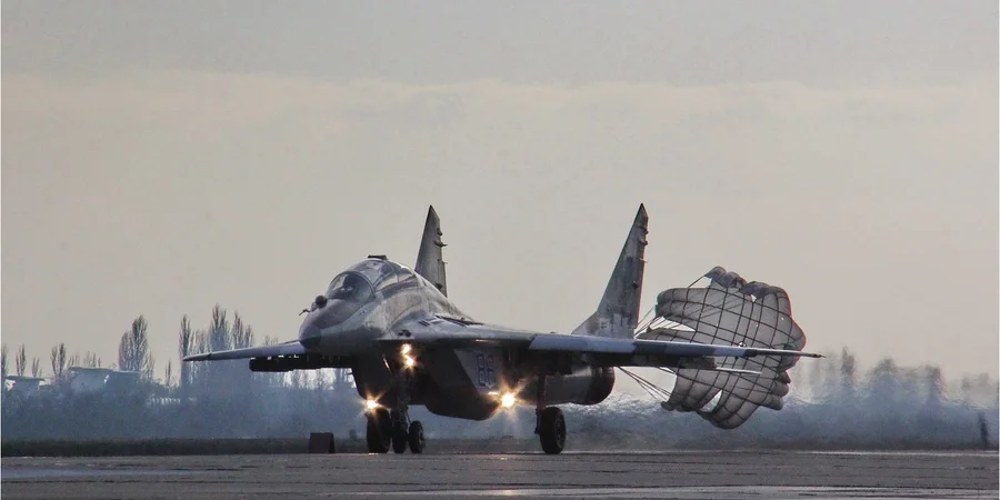 Польські винищувачі МіГ-29 на військовому летовищі