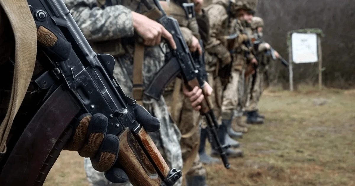 Ілюстративне фото українських військовослужбовців на полігоні під час відпрацювання бойових навичок