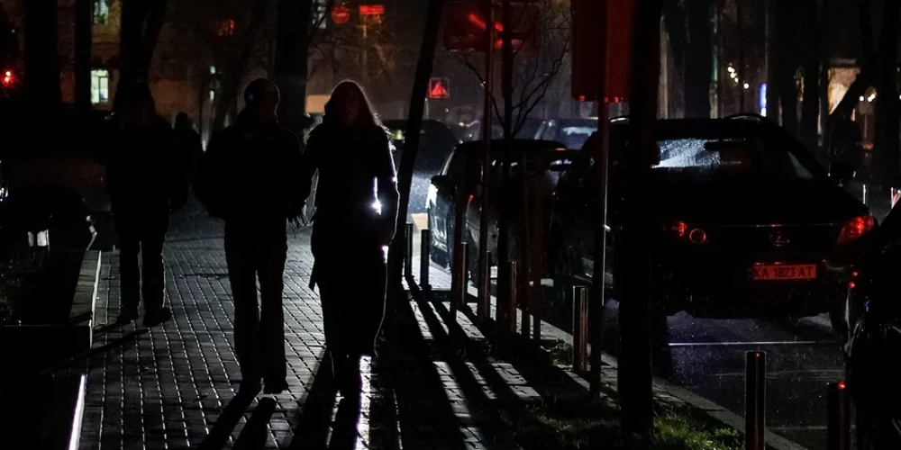 Графік погодинних відключень електроенергії для побутових споживачів 10 жовтня