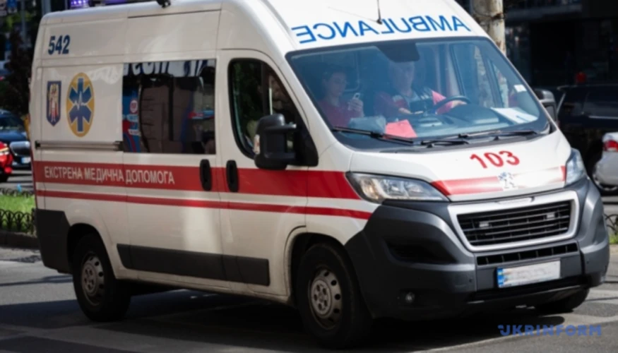 Пошкоджені багатоповерхівки та приватні будинки у Кременчуці після ракетного удару 7 жовтня